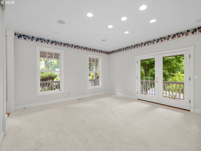 8906 Sw 172ND Pl, Beaverton, OR 97007