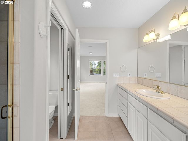 8906 Sw 172ND Pl, Beaverton, OR 97007