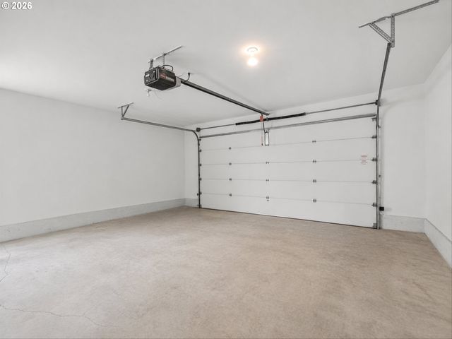 8906 Sw 172ND Pl, Beaverton, OR 97007