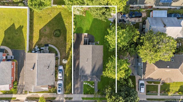 244 Sheridan Street, Westbury, NY 11590