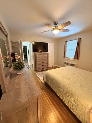 268-41 82 Avenue 2nd Floor, New Hyde Park, NY 11040