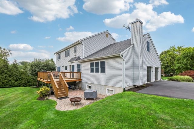 22 Bittern Drive, Nanuet, NY 10954