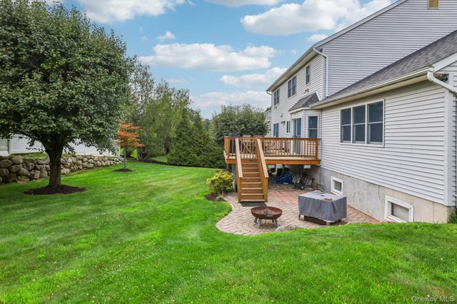22 Bittern Drive, Nanuet, NY 10954