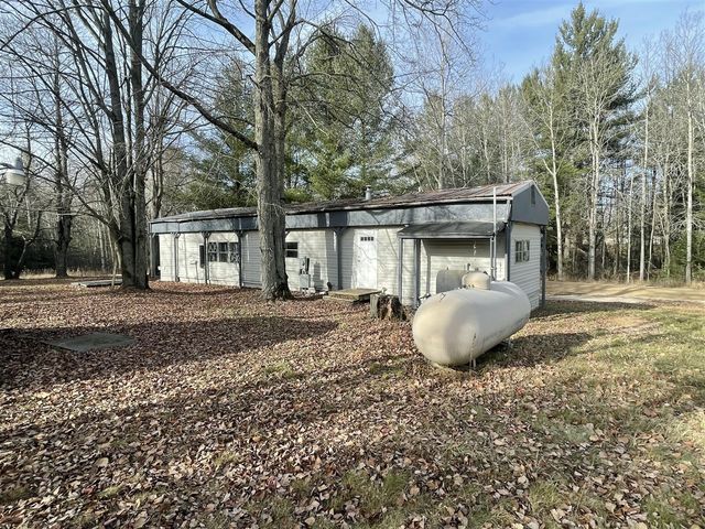 4979 21 Mile Road, Marion, MI 49665