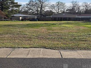 1241 Avenue B, Port Allen, LA 70767