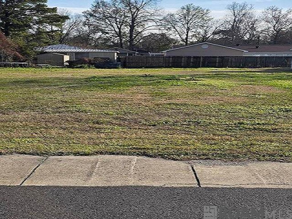 1241 Avenue B, Port Allen, LA 70767