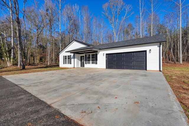2225 Cowpens Pacolet Road, Spartanburg, SC 29307