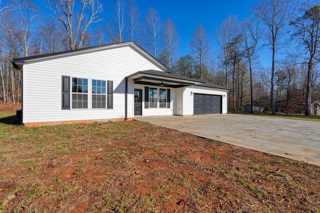 2225 Cowpens Pacolet Road, Spartanburg, SC 29307