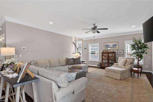 2276 Hatton ST, Virginia Beach, VA 23451