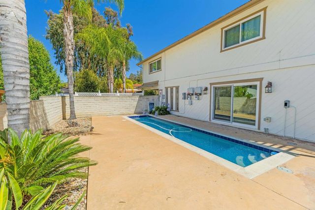 15536 Indian Head Ct, Ramona, CA 92065