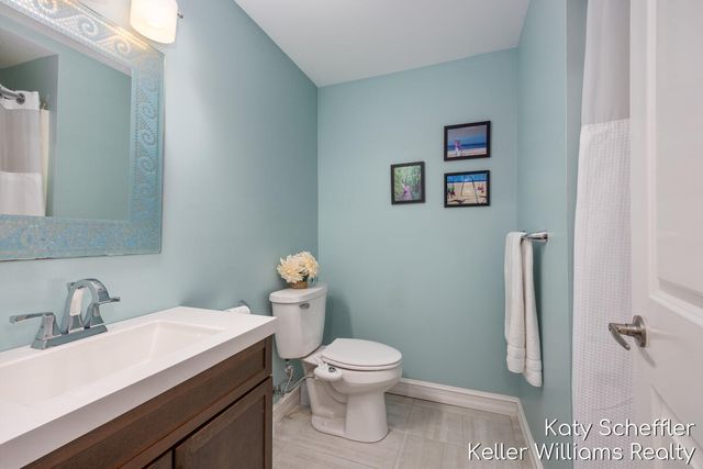 7896 Bay Meadow, Morton Twp, MI 49346