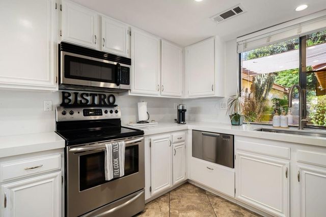 186 Gran Via, Palm Desert, CA 92260