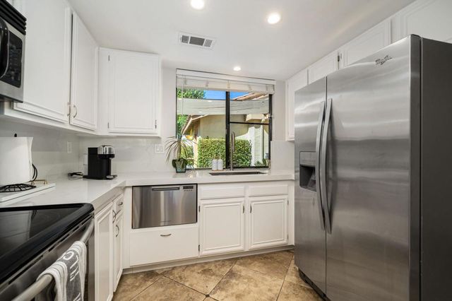 186 Gran Via, Palm Desert, CA 92260