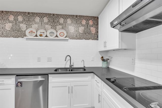 6127 Bandera Avenue D, Dallas, TX 75225