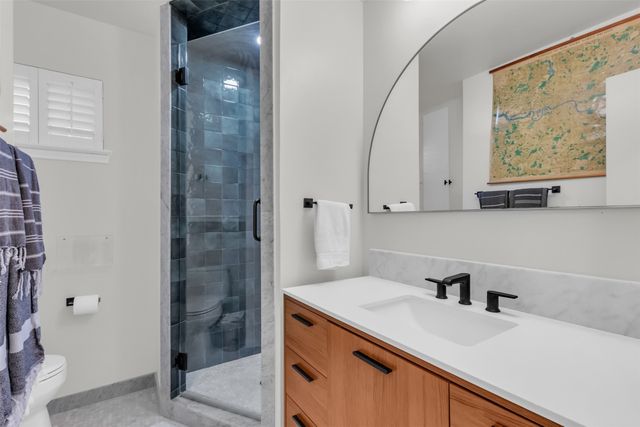 6127 Bandera Avenue D, Dallas, TX 75225