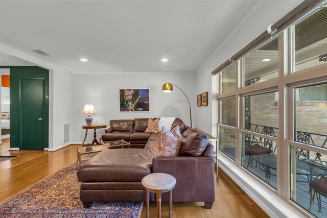 6127 Bandera Avenue D, Dallas, TX 75225