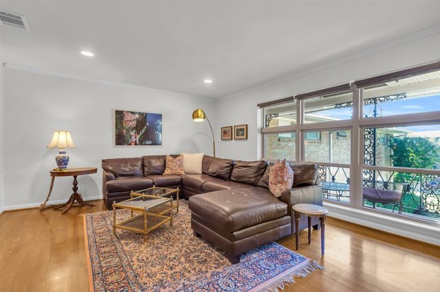 6127 Bandera Avenue D, Dallas, TX 75225