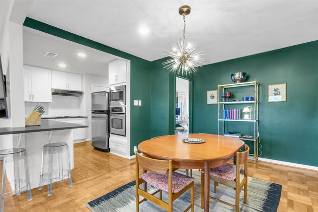 6127 Bandera Avenue D, Dallas, TX 75225