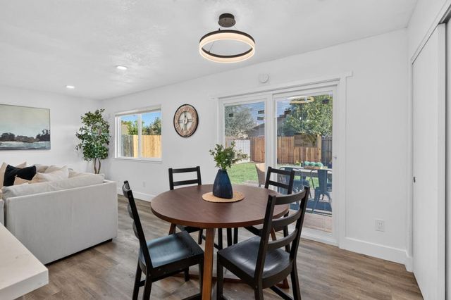 8762 Lansdowne Dr, Stockton, CA 95210