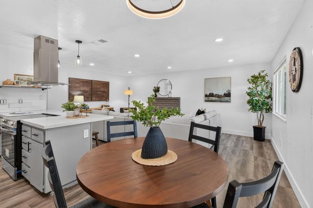 8762 Lansdowne Dr, Stockton, CA 95210
