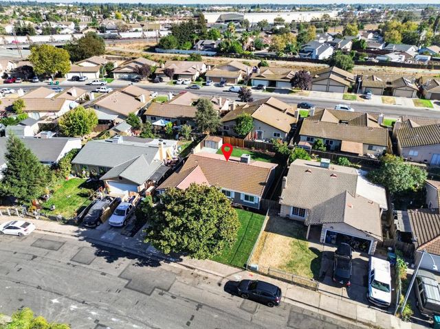 8762 Lansdowne Dr, Stockton, CA 95210