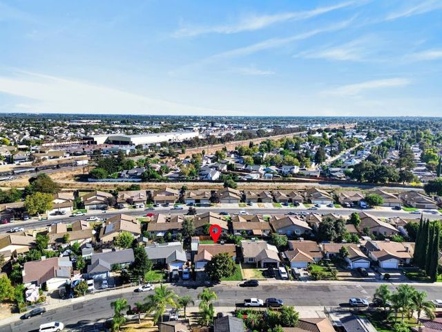 8762 Lansdowne Dr, Stockton, CA 95210