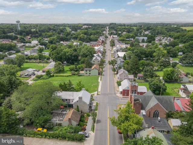 201 E MAIN ST, Sharpsburg, MD 21782