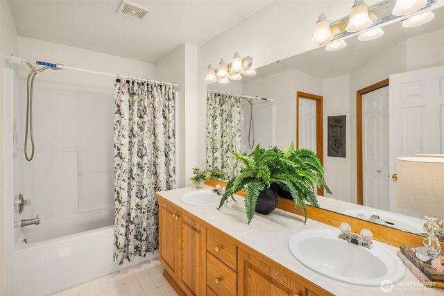 20134 102nd Avenue SE, Kent, WA 98031