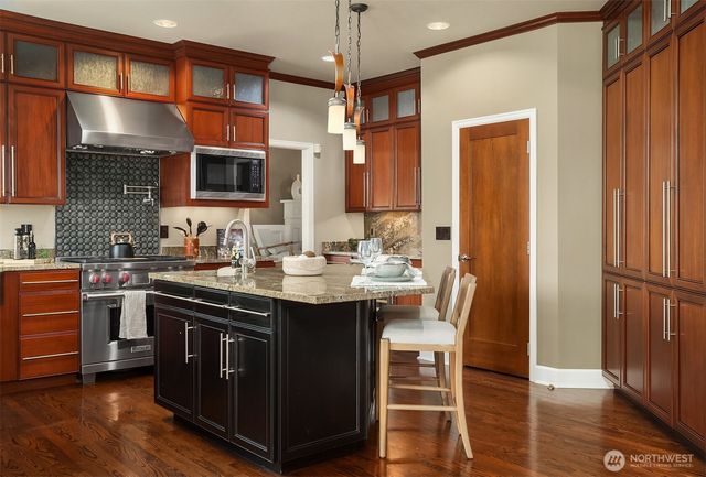 5916 Saint Andrews Drive, Mukilteo, WA 98275