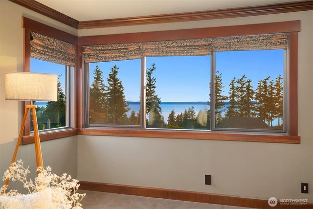 5916 Saint Andrews Drive, Mukilteo, WA 98275