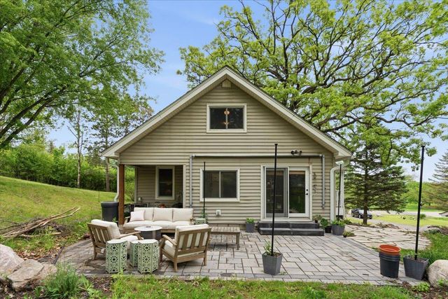425 County Road 19, Minnetrista, MN 55364