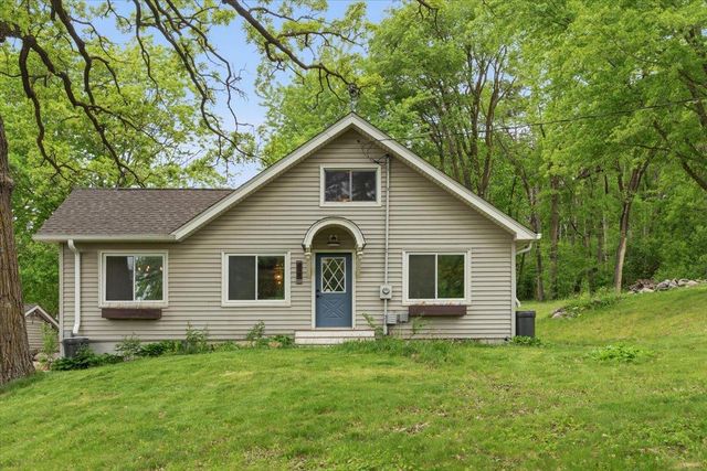 425 County Road 19, Minnetrista, MN 55364