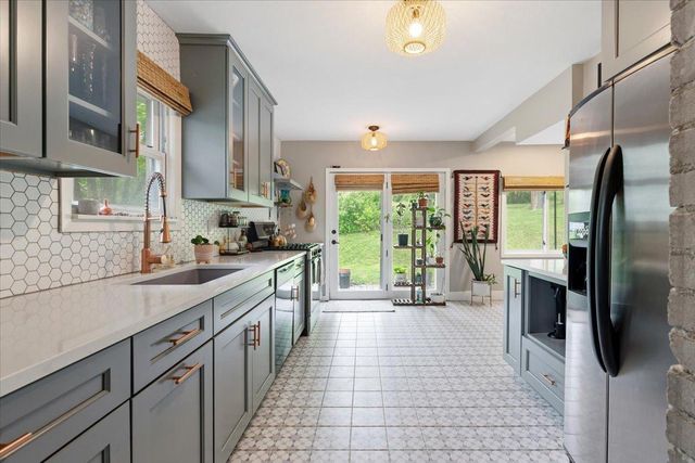 425 County Road 19, Minnetrista, MN 55364