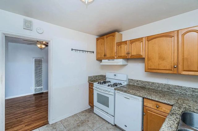 7345 Fay Ave, San Diego, CA 92037