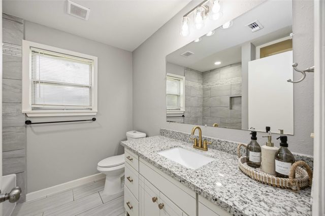 16011 Highway 36, Needville, TX 77461