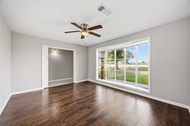 16011 Highway 36, Needville, TX 77461