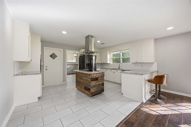 16011 Highway 36, Needville, TX 77461