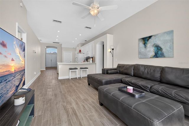 264 LAUREL RIDGE PASS, Davenport, FL 33897