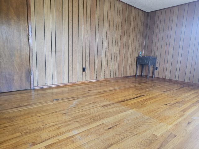 1077 Rock Ave, Palmer, TN 37365