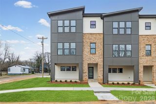 401 N Lee Street B, Mount Holly, NC 28120