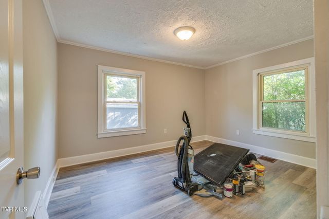 1802 Washington Avenue, Kingsport, TN 37664