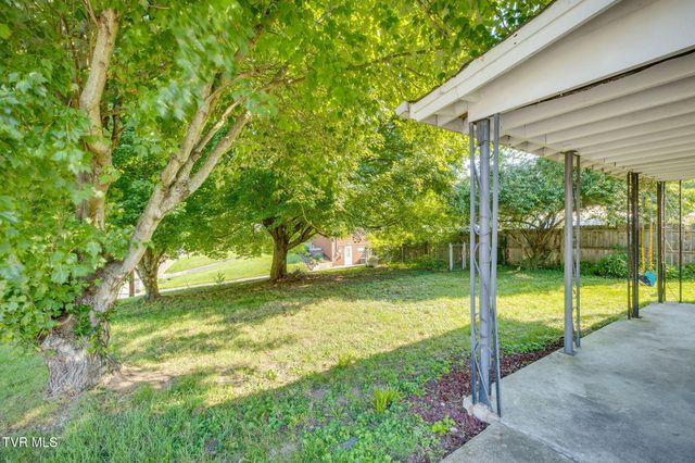 1802 Washington Avenue, Kingsport, TN 37664