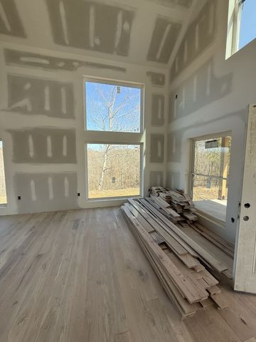 119 Pondview Dr, Hohenwald, TN 38462