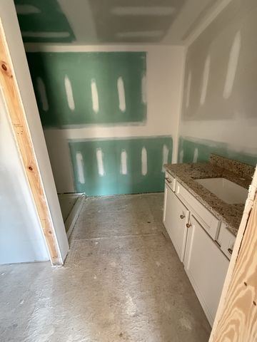 119 Pondview Dr, Hohenwald, TN 38462