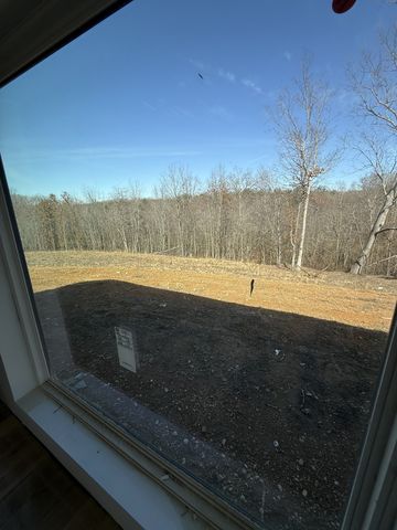 119 Pondview Dr, Hohenwald, TN 38462