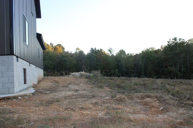 119 Pondview Dr, Hohenwald, TN 38462