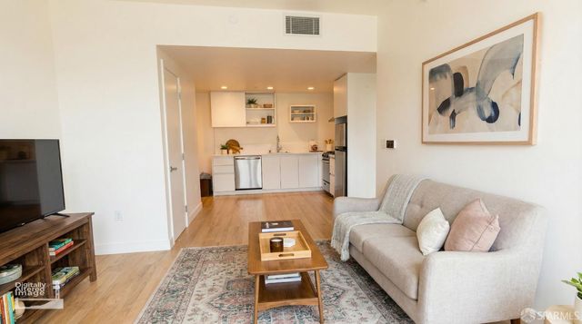 1545 Pine Street 706, San Francisco, CA 94109