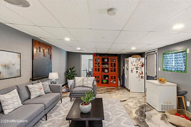 3418 E LUPINE Avenue, Phoenix, AZ 85028