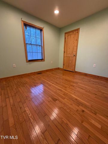 1915 Dante Road, Saint Paul, VA 24283