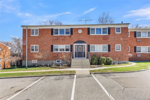 1879 Crompond Road E4, Peekskill, NY 10566